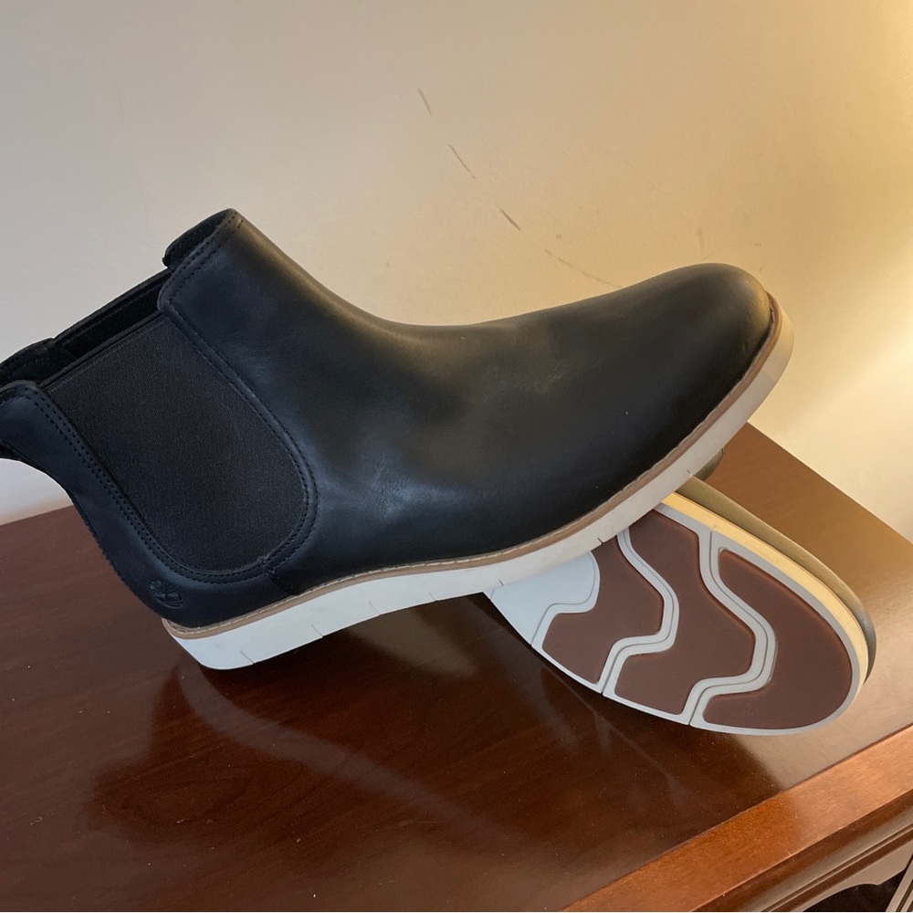 Timberland Lakeville Chelsea women’s size 10 black